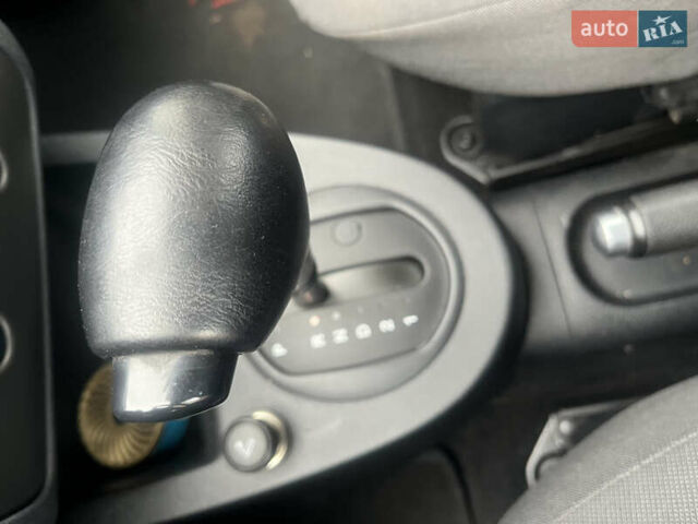 Черный Форд Фьюжн, объемом двигателя 1.6 л и пробегом 142 тыс. км за 6200 $, фото 10 на Automoto.ua