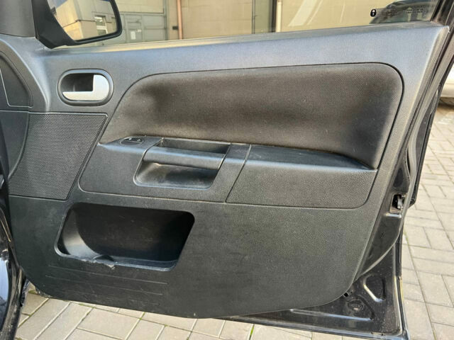 Черный Форд Фьюжн, объемом двигателя 1.4 л и пробегом 253 тыс. км за 4990 $, фото 16 на Automoto.ua