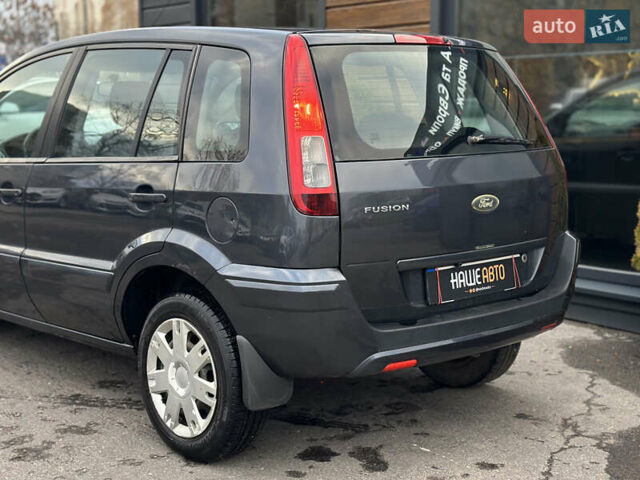 Черный Форд Фьюжн, объемом двигателя 1.6 л и пробегом 149 тыс. км за 4650 $, фото 10 на Automoto.ua