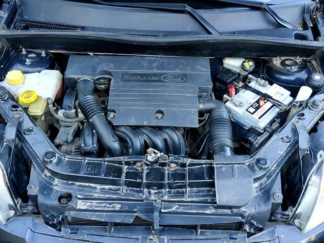 Чорний Форд Фьюжен, об'ємом двигуна 1.4 л та пробігом 153 тис. км за 4400 $, фото 3 на Automoto.ua