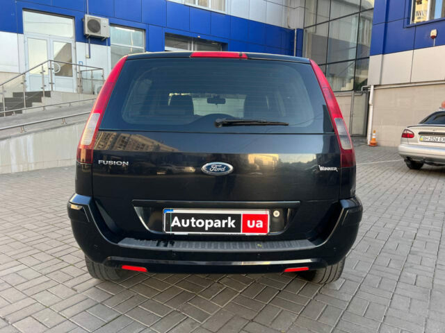 Черный Форд Фьюжн, объемом двигателя 1.4 л и пробегом 253 тыс. км за 4990 $, фото 5 на Automoto.ua