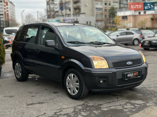 Черный Форд Фьюжн, объемом двигателя 1.6 л и пробегом 149 тыс. км за 4650 $, фото 5 на Automoto.ua