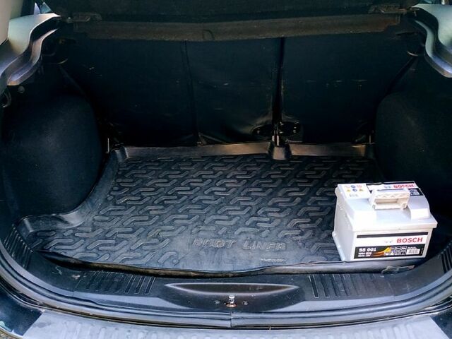 Чорний Форд Фьюжен, об'ємом двигуна 1.4 л та пробігом 153 тис. км за 4400 $, фото 2 на Automoto.ua