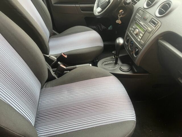 Чорний Форд Фьюжен, об'ємом двигуна 1.6 л та пробігом 198 тис. км за 5700 $, фото 9 на Automoto.ua