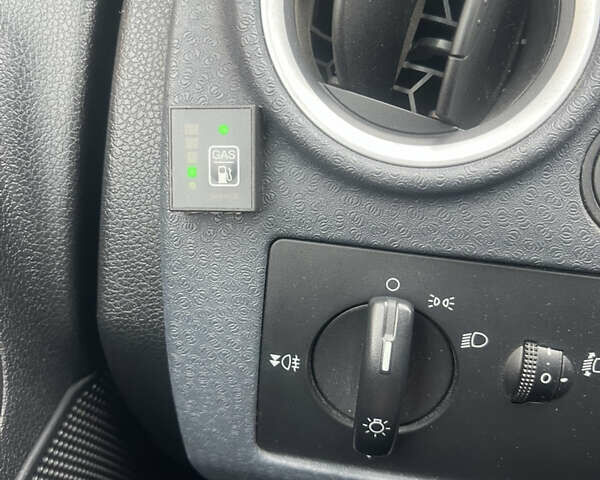 Черный Форд Фьюжн, объемом двигателя 1.6 л и пробегом 142 тыс. км за 6200 $, фото 12 на Automoto.ua