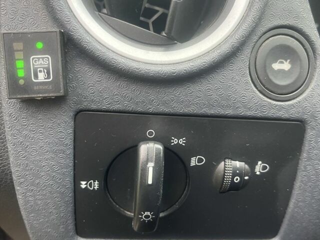 Чорний Форд Фьюжен, об'ємом двигуна 1.6 л та пробігом 198 тис. км за 5700 $, фото 18 на Automoto.ua