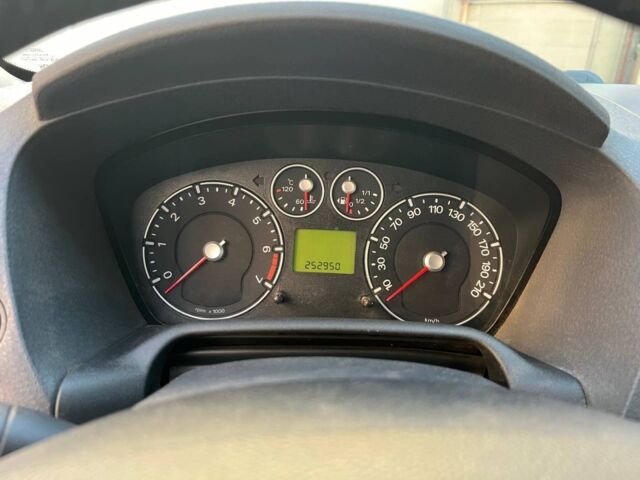 Черный Форд Фьюжн, объемом двигателя 1.4 л и пробегом 253 тыс. км за 4990 $, фото 10 на Automoto.ua