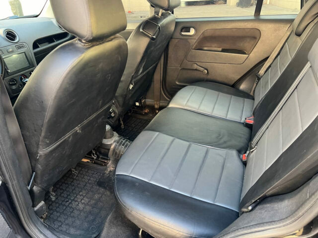 Черный Форд Фьюжн, объемом двигателя 1.4 л и пробегом 253 тыс. км за 4990 $, фото 20 на Automoto.ua