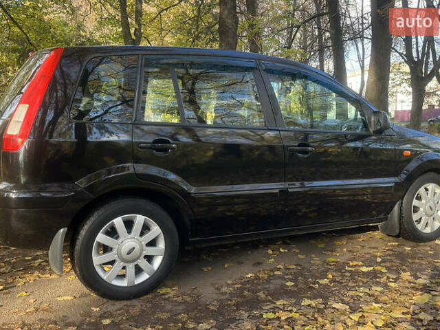 Черный Форд Фьюжн, объемом двигателя 1.6 л и пробегом 142 тыс. км за 5900 $, фото 1 на Automoto.ua