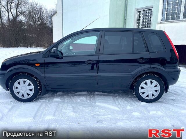 Чорний Форд Фьюжен, об'ємом двигуна 1.6 л та пробігом 145 тис. км за 5999 $, фото 1 на Automoto.ua