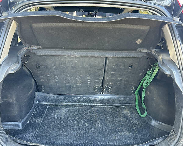 Черный Форд Фьюжн, объемом двигателя 1.39 л и пробегом 320 тыс. км за 4500 $, фото 12 на Automoto.ua