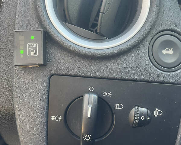 Черный Форд Фьюжн, объемом двигателя 1.6 л и пробегом 142 тыс. км за 5900 $, фото 14 на Automoto.ua