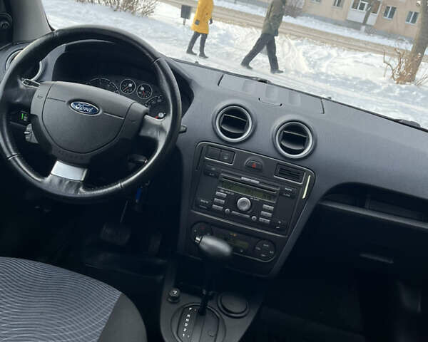 Чорний Форд Фьюжен, об'ємом двигуна 1.6 л та пробігом 143 тис. км за 6350 $, фото 25 на Automoto.ua