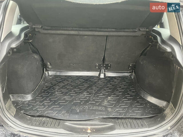 Чорний Форд Фьюжен, об'ємом двигуна 0 л та пробігом 143 тис. км за 5600 $, фото 8 на Automoto.ua