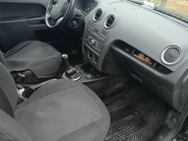 Черный Форд Фьюжн, объемом двигателя 1.4 л и пробегом 45 тыс. км за 8499 $, фото 7 на Automoto.ua