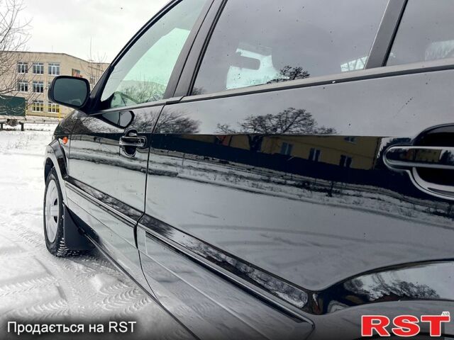 Черный Форд Фьюжн, объемом двигателя 1.6 л и пробегом 145 тыс. км за 5999 $, фото 5 на Automoto.ua