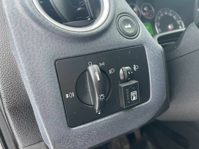 Чорний Форд Фьюжен, об'ємом двигуна 1.6 л та пробігом 145 тис. км за 5999 $, фото 20 на Automoto.ua