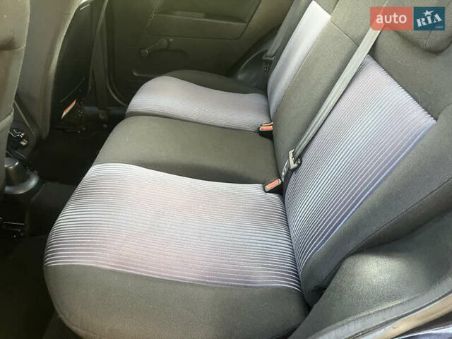 Черный Форд Фьюжн, объемом двигателя 1.6 л и пробегом 142 тыс. км за 5900 $, фото 10 на Automoto.ua