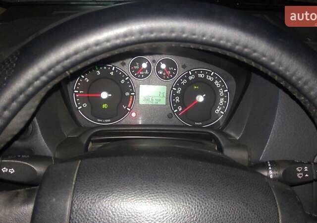 Черный Форд Фьюжн, объемом двигателя 1.6 л и пробегом 213 тыс. км за 6200 $, фото 13 на Automoto.ua