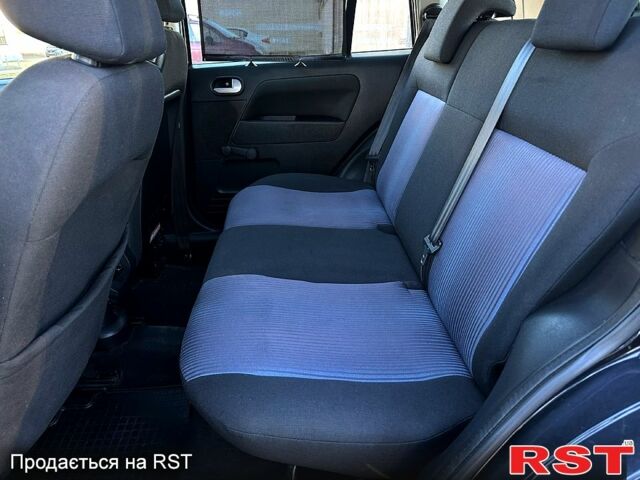 Чорний Форд Фьюжен, об'ємом двигуна 1.4 л та пробігом 183 тис. км за 5900 $, фото 11 на Automoto.ua