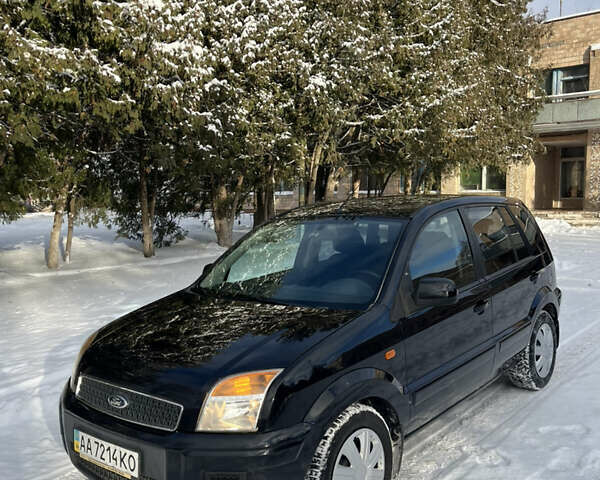 Чорний Форд Фьюжен, об'ємом двигуна 1.6 л та пробігом 143 тис. км за 6350 $, фото 3 на Automoto.ua