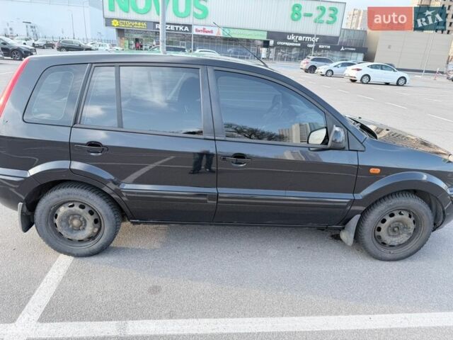 Чорний Форд Фьюжен, об'ємом двигуна 0 л та пробігом 173 тис. км за 5600 $, фото 6 на Automoto.ua