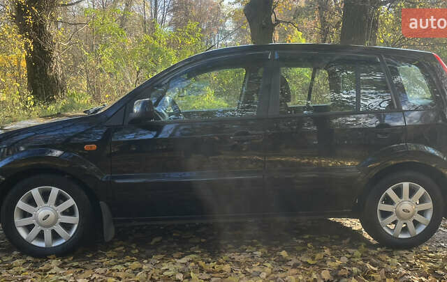 Черный Форд Фьюжн, объемом двигателя 1.6 л и пробегом 142 тыс. км за 5900 $, фото 5 на Automoto.ua