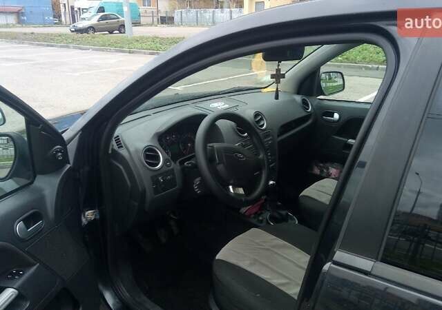 Черный Форд Фьюжн, объемом двигателя 1.6 л и пробегом 213 тыс. км за 6200 $, фото 4 на Automoto.ua