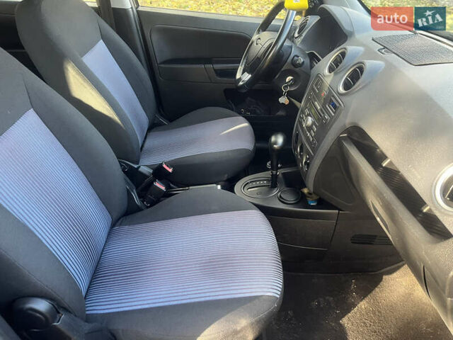 Черный Форд Фьюжн, объемом двигателя 1.6 л и пробегом 142 тыс. км за 5900 $, фото 7 на Automoto.ua