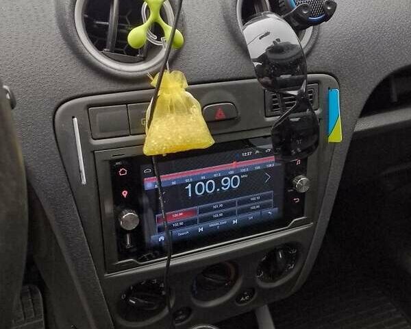 Чорний Форд Фьюжен, об'ємом двигуна 1.4 л та пробігом 212 тис. км за 5400 $, фото 7 на Automoto.ua