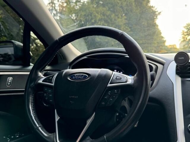 Черный Форд Фьюжн, объемом двигателя 2 л и пробегом 216 тыс. км за 10000 $, фото 20 на Automoto.ua