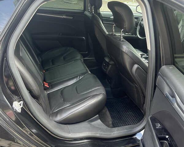 Черный Форд Фьюжн, объемом двигателя 2 л и пробегом 129 тыс. км за 10500 $, фото 8 на Automoto.ua