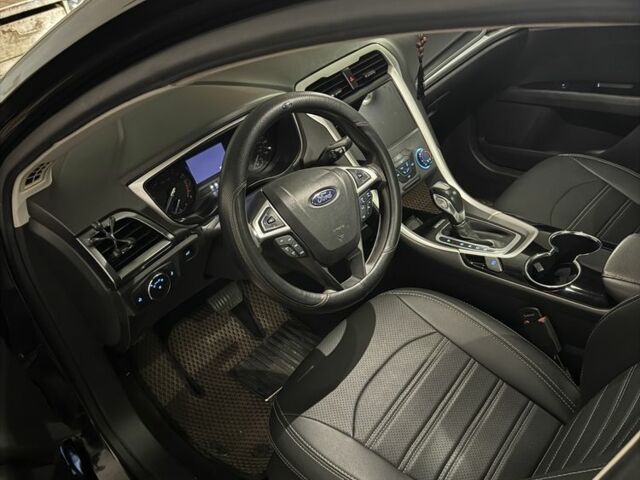 Черный Форд Фьюжн, объемом двигателя 1.6 л и пробегом 191 тыс. км за 1000 $, фото 4 на Automoto.ua