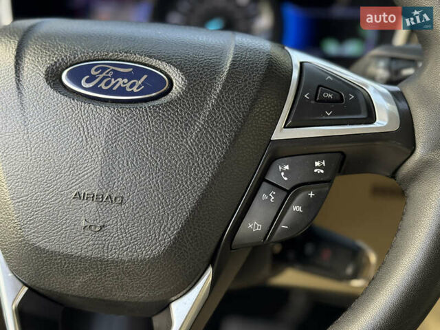 Форд Фьюжен 2012 у Івано-Франківську на Automoto.ua Чорний Форд Фьюжен, об'ємом двигуна 2 л та пробігом 286 тис. км за 9399 $, фото 32 на Automoto.ua