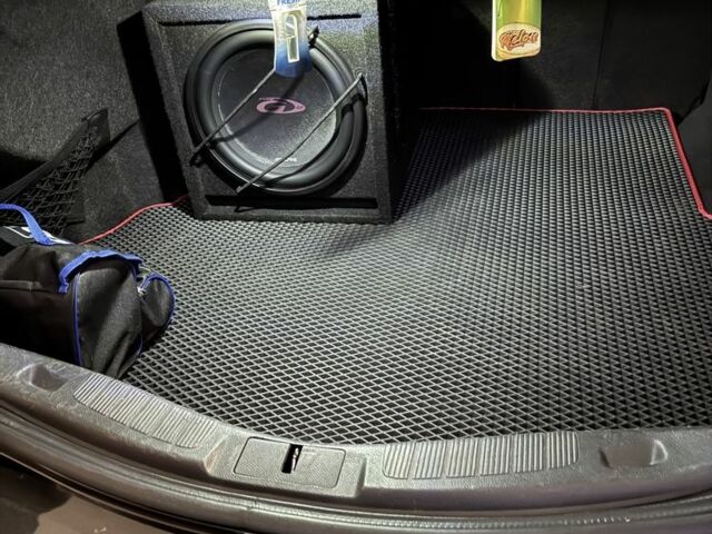 Черный Форд Фьюжн, объемом двигателя 1.6 л и пробегом 191 тыс. км за 1000 $, фото 5 на Automoto.ua