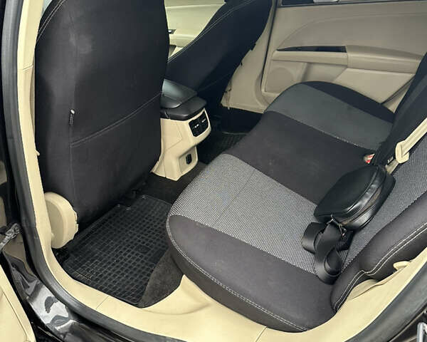 Чорний Форд Фьюжен, об'ємом двигуна 2.5 л та пробігом 183 тис. км за 10000 $, фото 9 на Automoto.ua