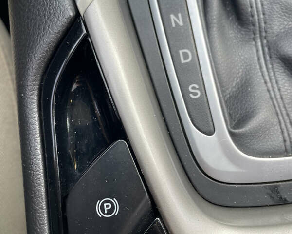 Чорний Форд Фьюжен, об'ємом двигуна 2.49 л та пробігом 218 тис. км за 7999 $, фото 23 на Automoto.ua