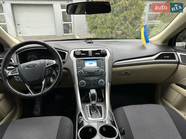 Чорний Форд Фьюжен, об'ємом двигуна 2.5 л та пробігом 183 тис. км за 10000 $, фото 5 на Automoto.ua