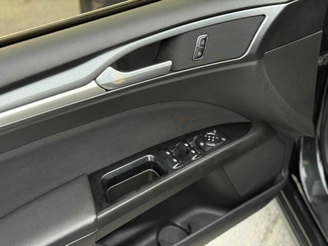 Форд Фьюжн 2013 в Запорожье на Automoto.ua Черный Форд Фьюжн, объемом двигателя 2.5 л и пробегом 240 тыс. км за 9299 $, фото 5 на Automoto.ua