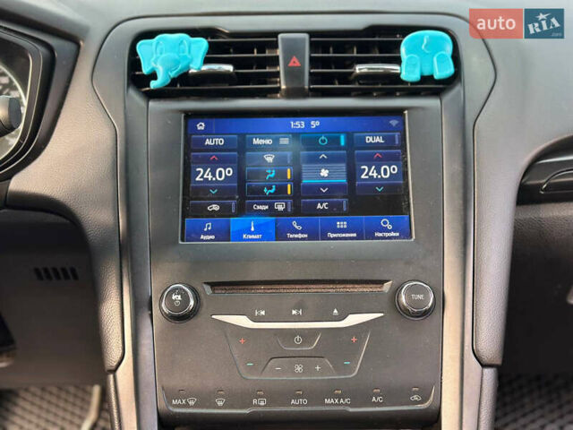 Чорний Форд Фьюжен, об'ємом двигуна 2.49 л та пробігом 190 тис. км за 8999 $, фото 20 на Automoto.ua