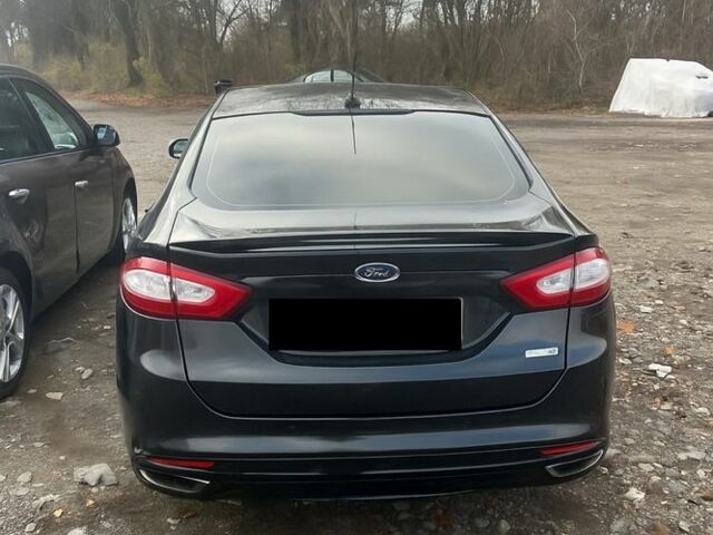 Чорний Форд Фьюжен, об'ємом двигуна 0 л та пробігом 164 тис. км за 5500 $, фото 2 на Automoto.ua