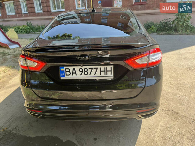 Черный Форд Фьюжн, объемом двигателя 2 л и пробегом 268 тыс. км за 10500 $, фото 2 на Automoto.ua