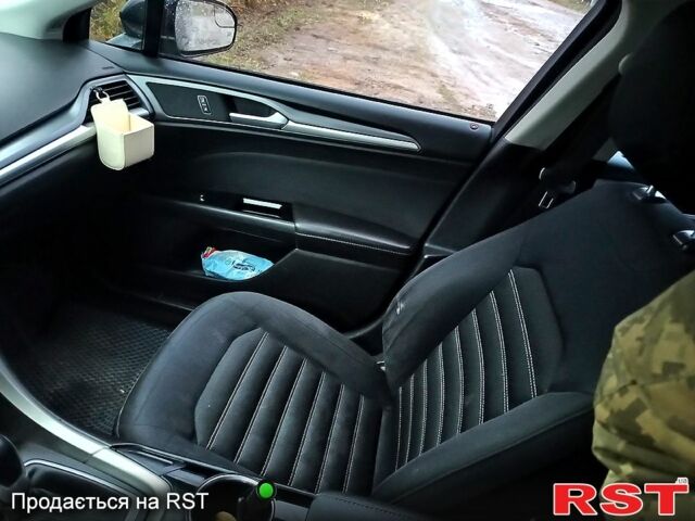 Черный Форд Фьюжн, объемом двигателя 2.5 л и пробегом 171 тыс. км за 9700 $, фото 5 на Automoto.ua