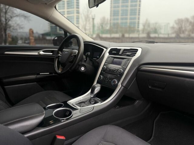 Черный Форд Фьюжн, объемом двигателя 2.5 л и пробегом 165 тыс. км за 8000 $, фото 7 на Automoto.ua