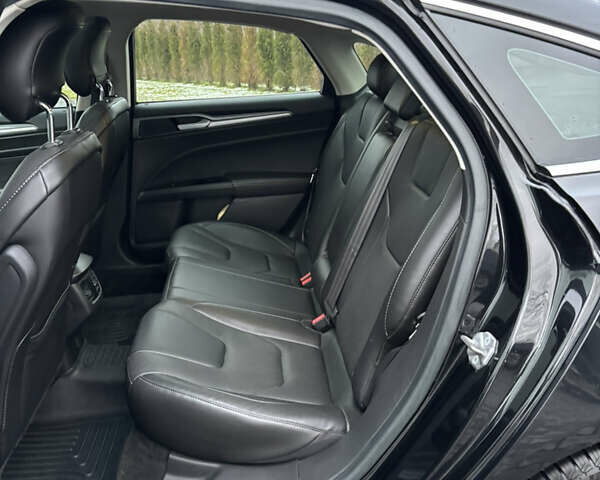 Чорний Форд Фьюжен, об'ємом двигуна 2 л та пробігом 196 тис. км за 9600 $, фото 23 на Automoto.ua