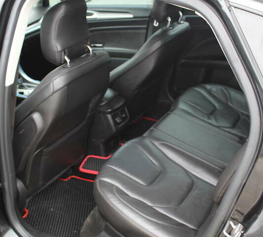 Черный Форд Фьюжн, объемом двигателя 2 л и пробегом 176 тыс. км за 9700 $, фото 5 на Automoto.ua