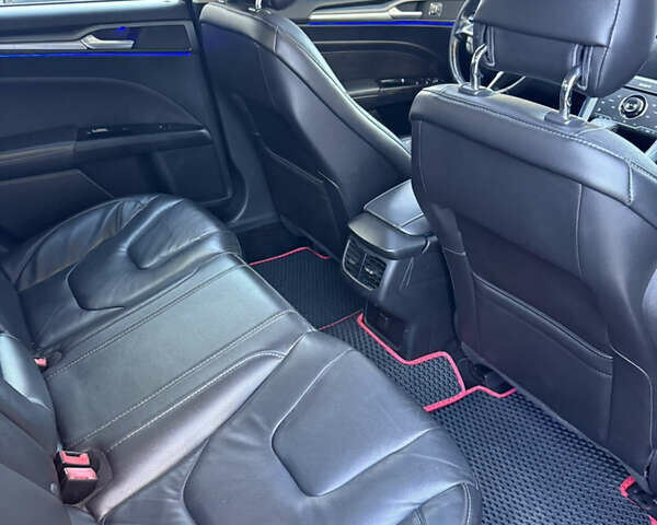 Чорний Форд Фьюжен, об'ємом двигуна 2 л та пробігом 187 тис. км за 9600 $, фото 35 на Automoto.ua