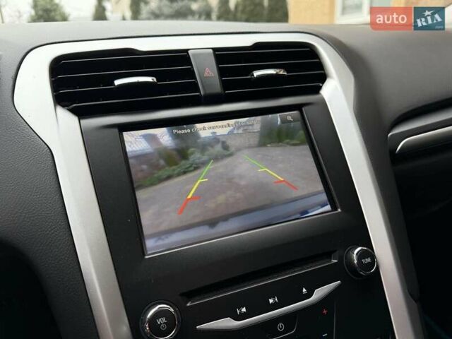 Чорний Форд Фьюжен, об'ємом двигуна 1.6 л та пробігом 181 тис. км за 8200 $, фото 29 на Automoto.ua