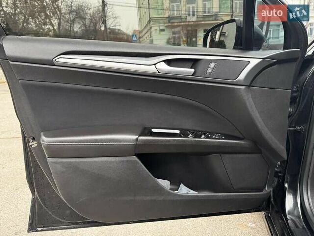 Черный Форд Фьюжн, объемом двигателя 2.5 л и пробегом 181 тыс. км за 9990 $, фото 10 на Automoto.ua