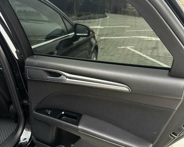 Чорний Форд Фьюжен, об'ємом двигуна 2.49 л та пробігом 182 тис. км за 10000 $, фото 42 на Automoto.ua